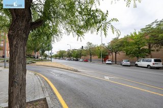 Local comercial en venta en Polígono Cartuja – La Paz en Granada