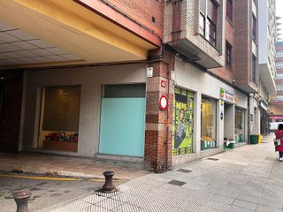 Local comercial en venta en Milán - Pumarín - Teatinos en Oviedo