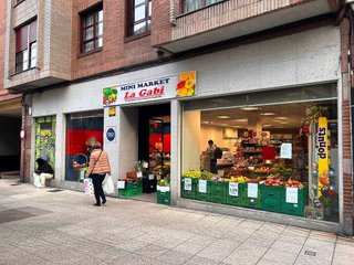 Local comercial en venta en Milán - Pumarín - Teatinos en Oviedo