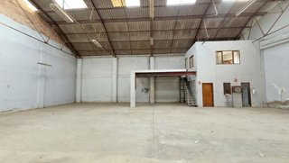 Nave industrial en venta en Casco Antiguo en Puçol