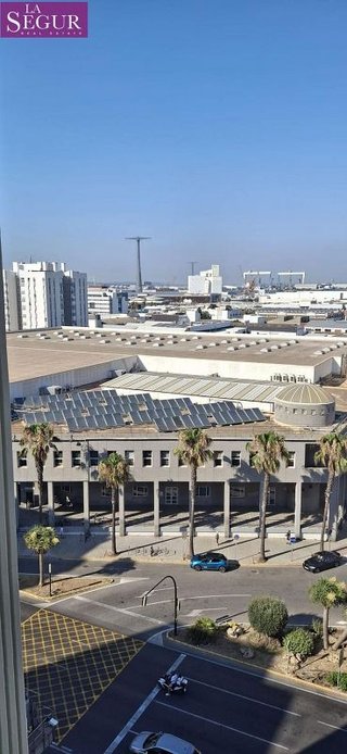 Piso en venta en Cortadura - Zona Franca  en Cádiz