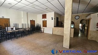 Local comercial en venta en Caudete