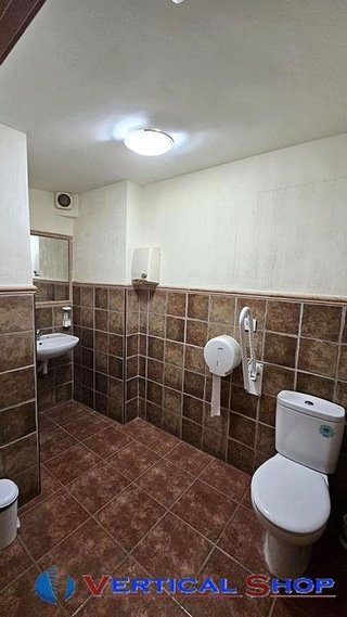 Local comercial en venta en Caudete