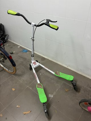 Patinete 3 ruedas verde