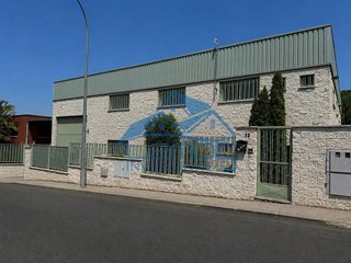 Nave industrial en venta en Zona Industrial en Paracuellos de Jarama