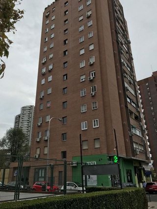 Garaje en alquiler en Castilla en Madrid