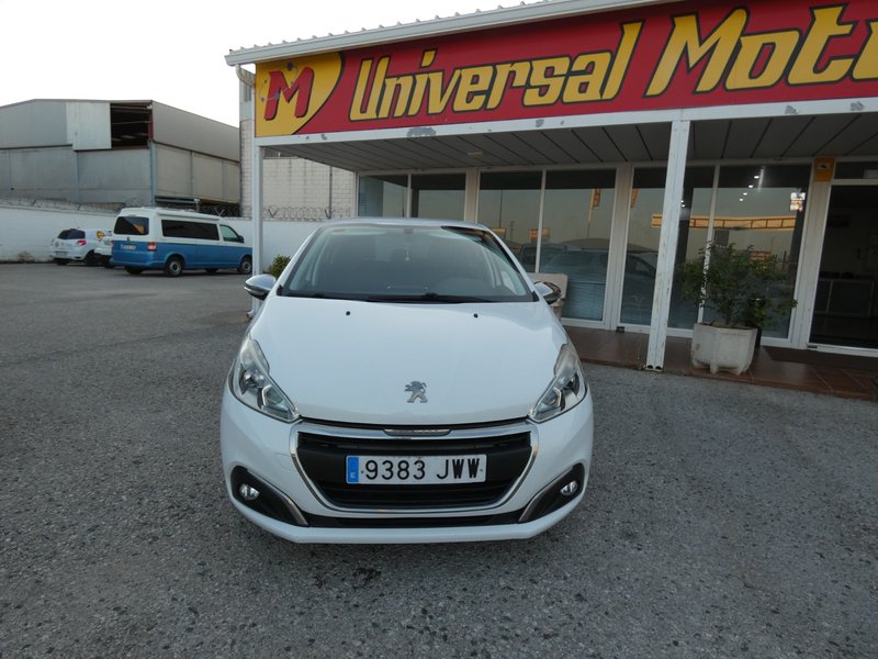 Peugeot 208 1.6 BlueHDi Style 3p 2017, foto 2