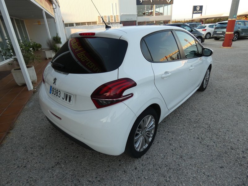 Peugeot 208 1.6 BlueHDi Style 3p 2017, foto 7