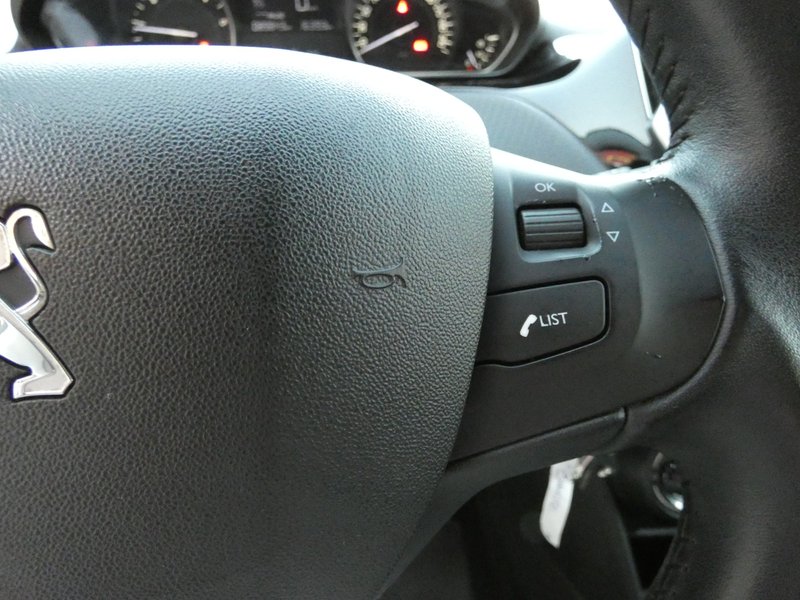 Peugeot 208 1.6 BlueHDi Style 3p 2017, foto 18
