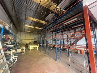 Nave industrial en venta en Renfe - Bulevar 1º y 2º Fase en Jaén