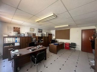 Nave industrial en venta en Renfe - Bulevar 1º y 2º Fase en Jaén