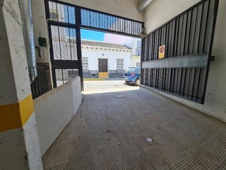 Garaje en venta en Sanlúcar la Mayor