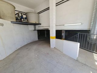 Garaje en venta en Sanlúcar la Mayor