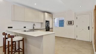 Piso en venta en Nueva Andalucía en Marbella