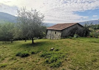 Chalet en venta en Corvera de Toranzo