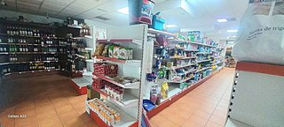 Local comercial en venta en Castell (Es)