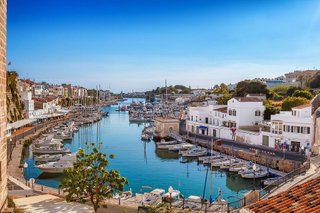Local comercial en venta en Castell (Es)