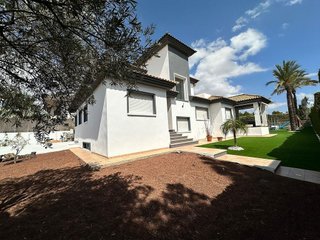 Chalet en venta en La Alcayna en Molina de Segura