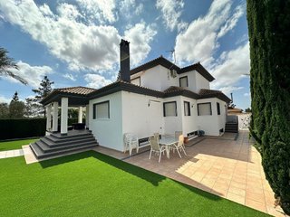 Chalet en venta en La Alcayna en Molina de Segura