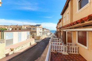 Casa adosada en venta en Torrelamata - La Mata en Torrevieja