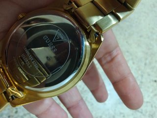 Reloj Guess Dorado Mujer
