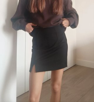 Falda corta negra Stradivarius