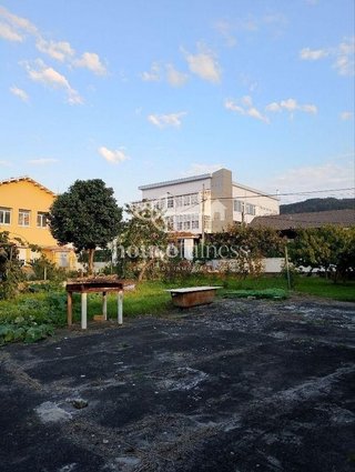 Piso en venta en Neda