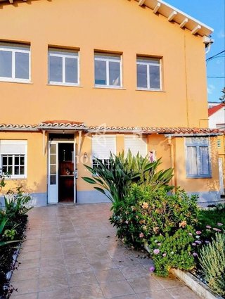 Piso en venta en Neda