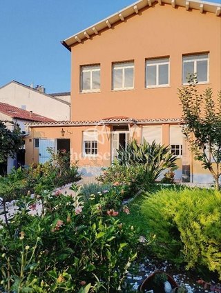 Piso en venta en Neda