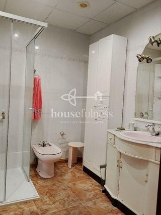 Piso en venta en Neda