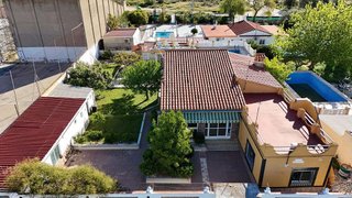 Chalet en venta en Urbanizaciones en Llíria