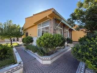 Chalet en venta en Urbanizaciones en Llíria