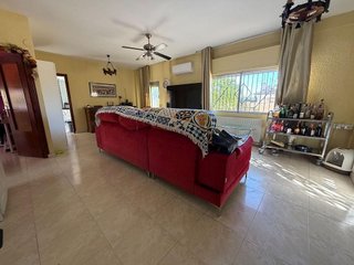 Chalet en venta en Urbanizaciones en Llíria