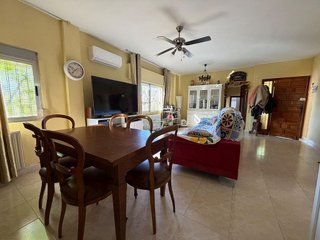 Chalet en venta en Urbanizaciones en Llíria