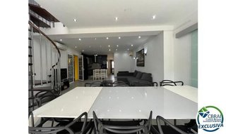 Casa pareada en venta en Empuriabrava en Castelló d´Empúries