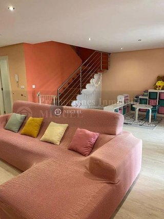 Casa adosada en venta en Verín