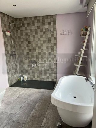 Casa adosada en venta en Verín