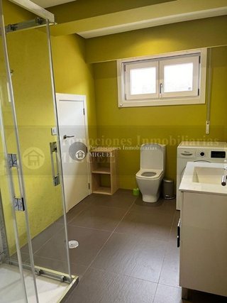 Casa adosada en venta en Verín