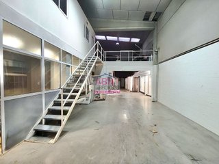 Nave industrial en venta en Albaida