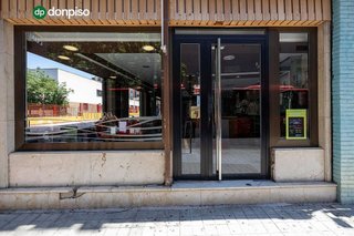 Local comercial en venta en Pajaritos - Plaza de Toros en Granada
