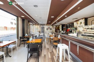 Local comercial en venta en Pajaritos - Plaza de Toros en Granada
