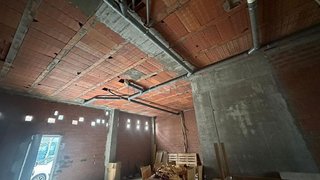 Local comercial en venta en La Chantría - La Lastra en León
