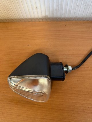Intermitente trasero derecho Suzuki Inazuma 250 12