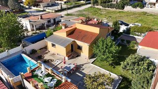Chalet en venta en Urbanizaciones en Llíria