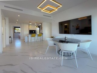 Chalet en venta en San Miguel de Salinas