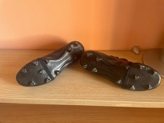 Botas de fútbol Adidas Predator Negras/Rojas