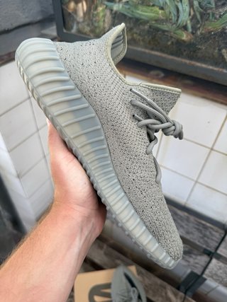 Adidas Yeezy Boost 350 V2