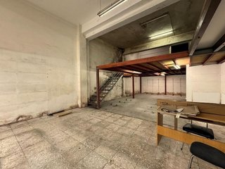 Local comercial en alquiler en Inmobiliaria - Barreda en Torrelavega