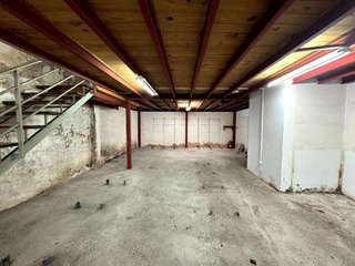 Local comercial en alquiler en Inmobiliaria - Barreda en Torrelavega