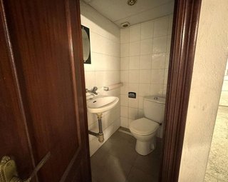 Local comercial en alquiler en Inmobiliaria - Barreda en Torrelavega